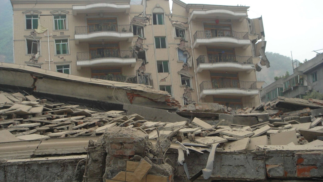 Earthquake-scaled